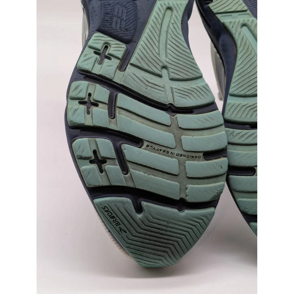 Brooks Adrenaline GTS 23 Women's Running Shoes Size 10.5 B White Blue Stability